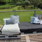 Hos Mette Bed and Breakfast