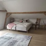 Hos Mette Bed and Breakfast