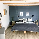 Hos Mette Bed and Breakfast 3*