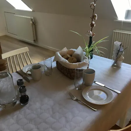 Hos Mette Bed and breakfast 3*