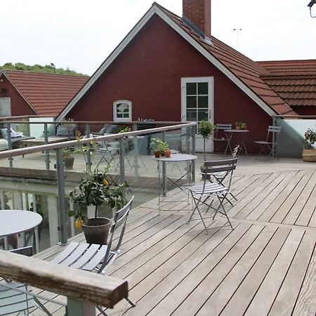 Hos Mette Børkop